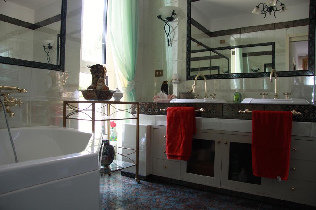 The Incantation Guest House Montesilvano Marina Pokój zdjęcie